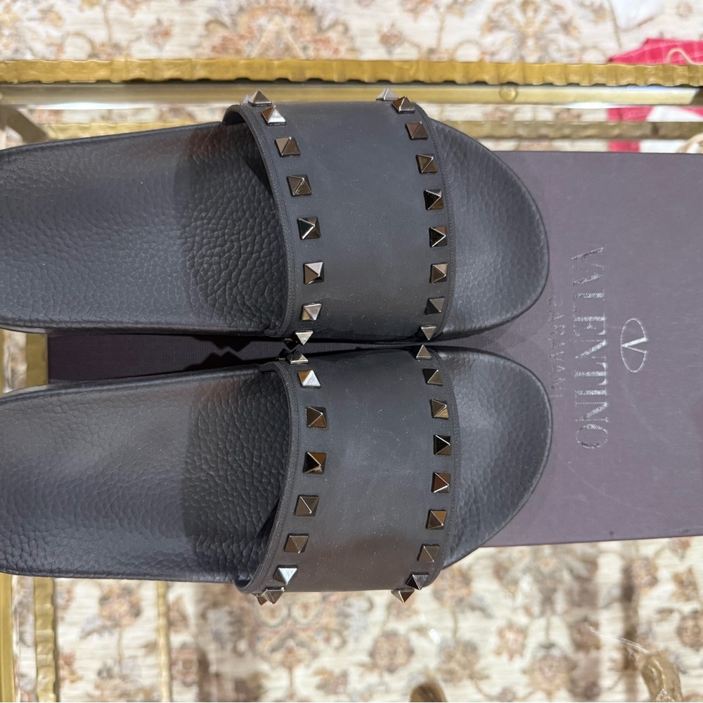 Valentino Rockstud Slides